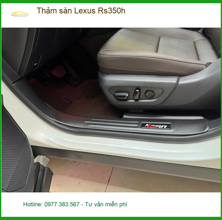 Anh Tùng thay thảm sàn Lexus Rs350h tại Quận 10 để nội thất luôn sạch đẹp ảnh thực tế 2
