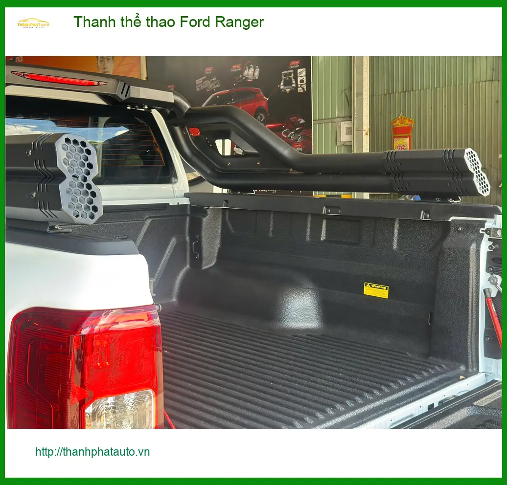 Chú Hiếu lắp Thanh thể thao Ford Ranger tại Quận 6 để xe trông thể thao hơn ảnh thực tế 4