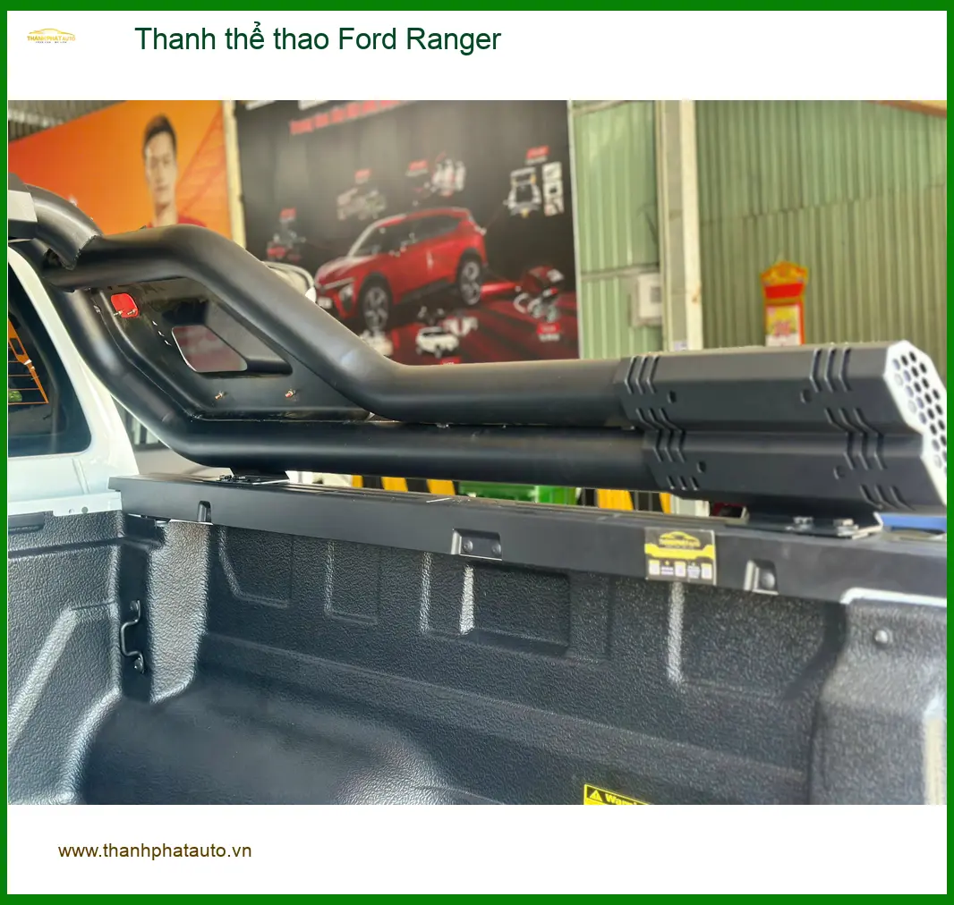 Anh Tùng lắp Thanh thể thao Ford Ranger tại Gò Vấp để xe thêm cá tính