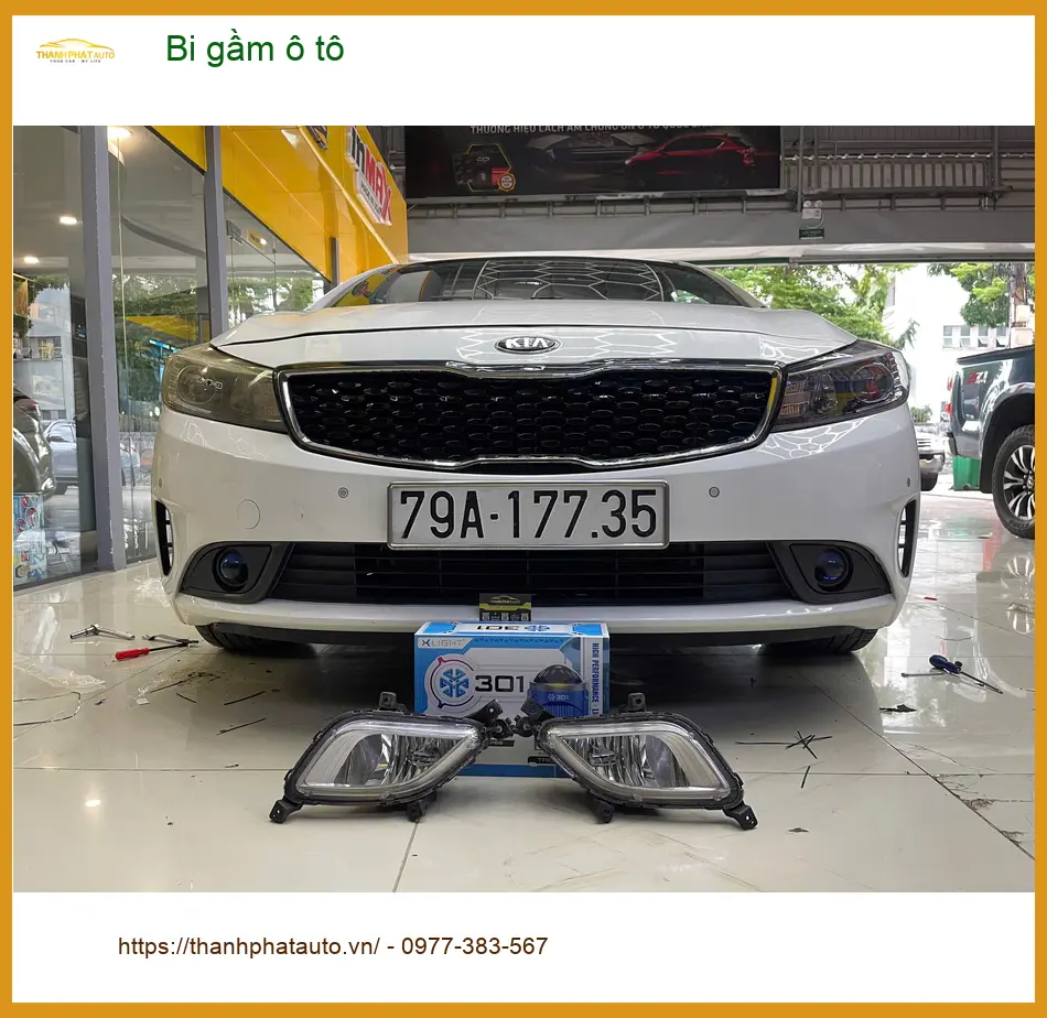 Anh Khang độ bi gầm ô tô cho Honda CRV tại Quận 9 vì đèn zin không đủ tầm nhìn buổi tối.
