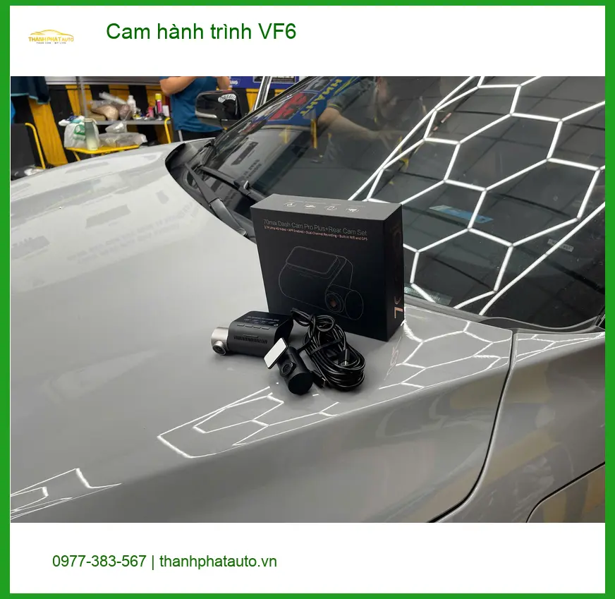 Chị Mai Anh lắp cam hành trình VF6 tại Quận 12 để an tâm khi lái xe ảnh thực tế 5