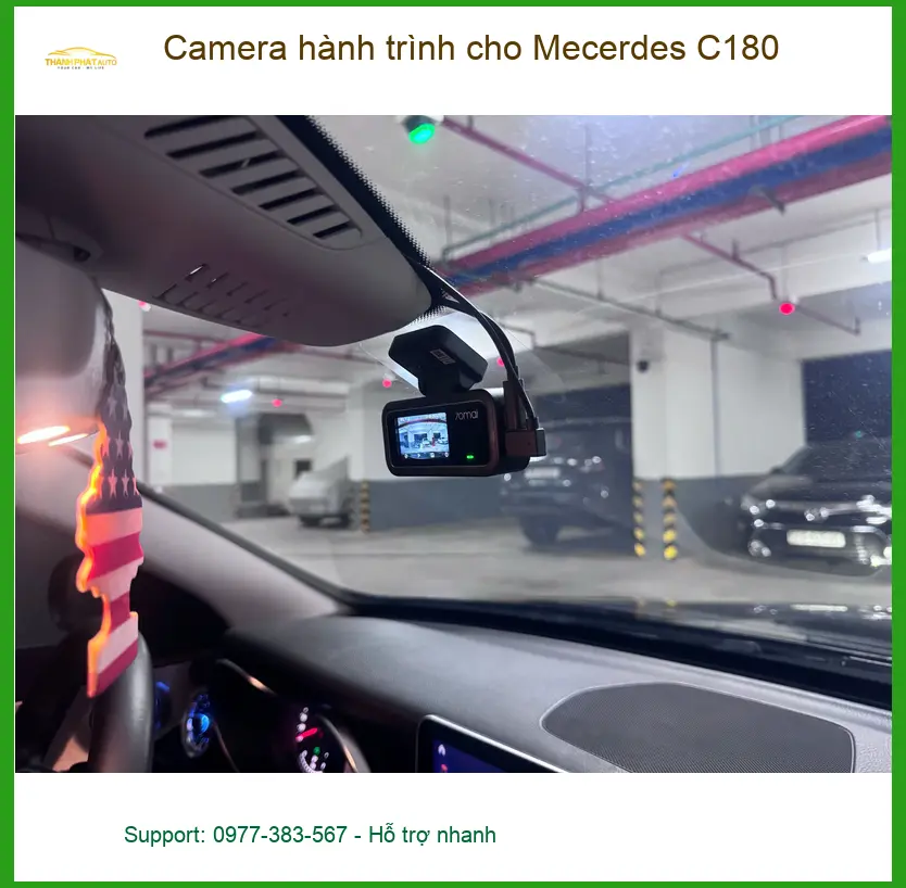 Chú Minh lắp camera hành trình Mercedes C180 tại Quận 9 cần an toàn