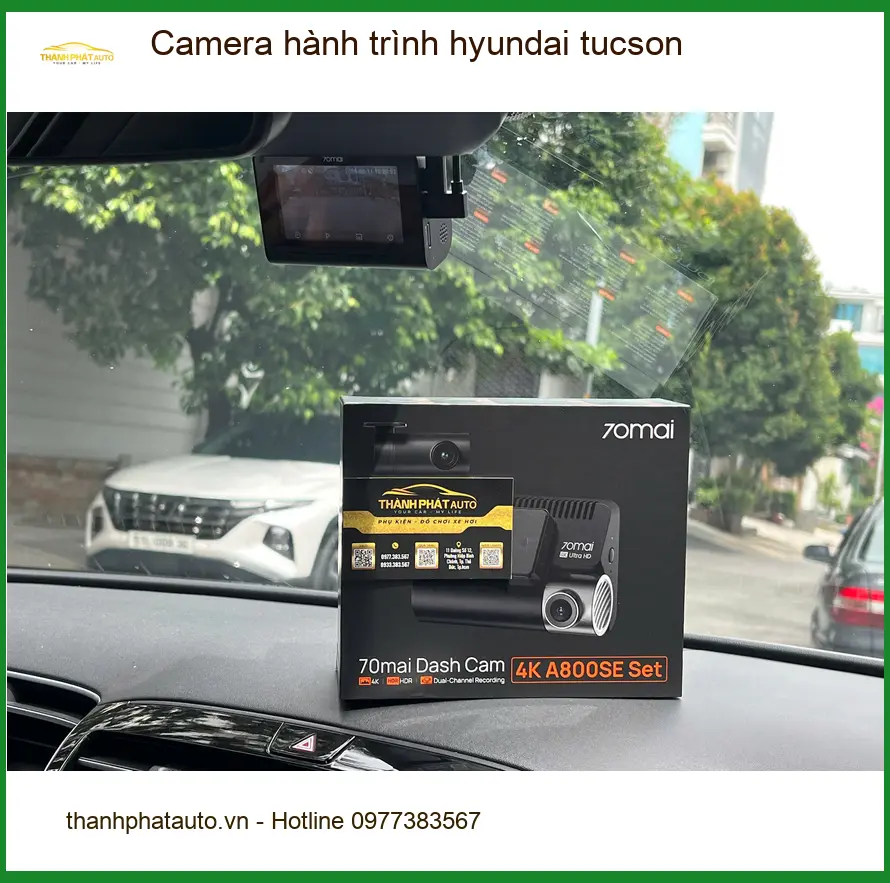 Chị Lan Anh lắp Camera hành trình Hyundai Tucson Quận 9 để đảm bảo an toàn.