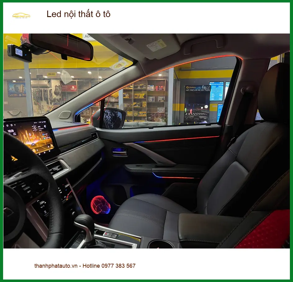 Chị Thuỷ độ Led nội thất ô tô Hyundai Kona ở Quận 9 để không gian xe thêm hiện đại