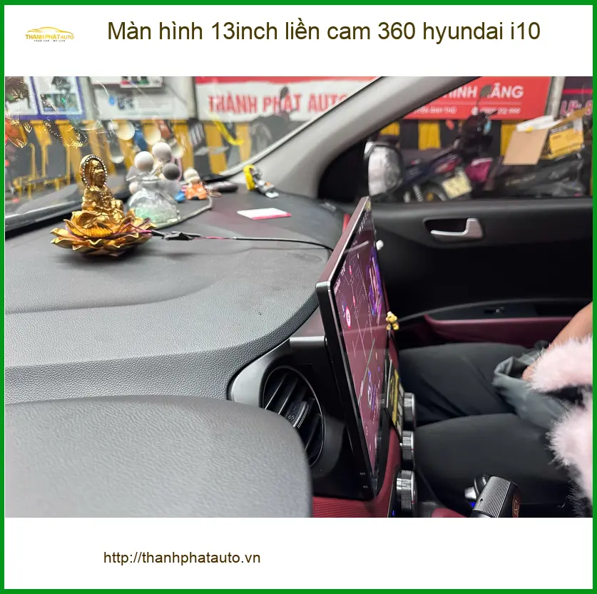 Anh Quang lắp màn hình 13inch liền cam 360 Hyundai i10 Quận 12 vì màn zin đã cũ ảnh thực tế 2