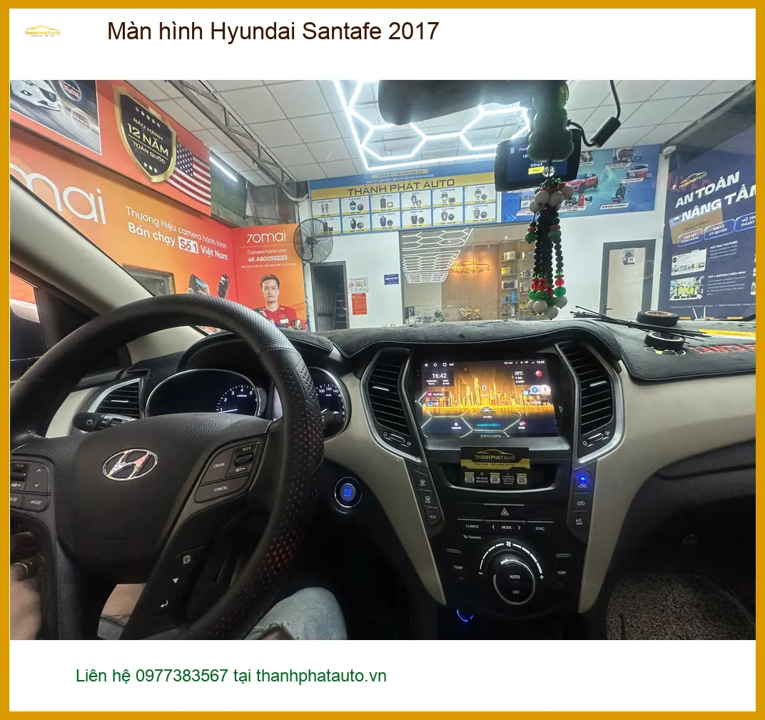 Anh Kiên lắp màn hình Hyundai Santafe 2017 tại Quận 12 vì màn hình zin không còn nhạy ảnh thực tế 3