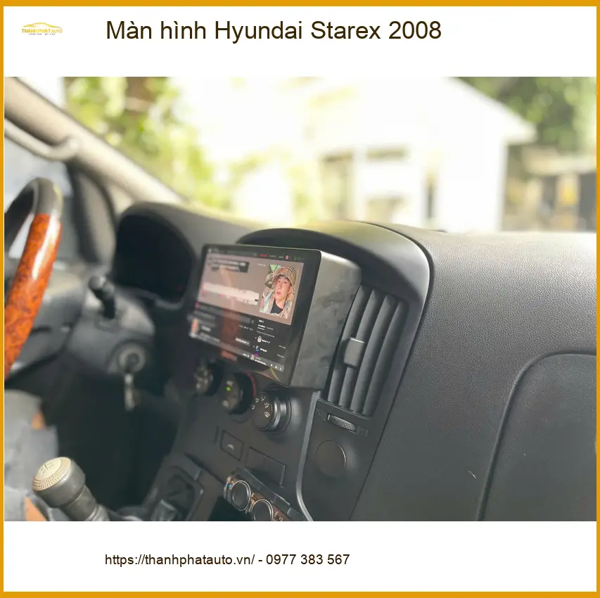 Chị Minh Thư lắp màn hình Hyundai Starex 2008 Quận 12 uy tín ảnh thực tế 3