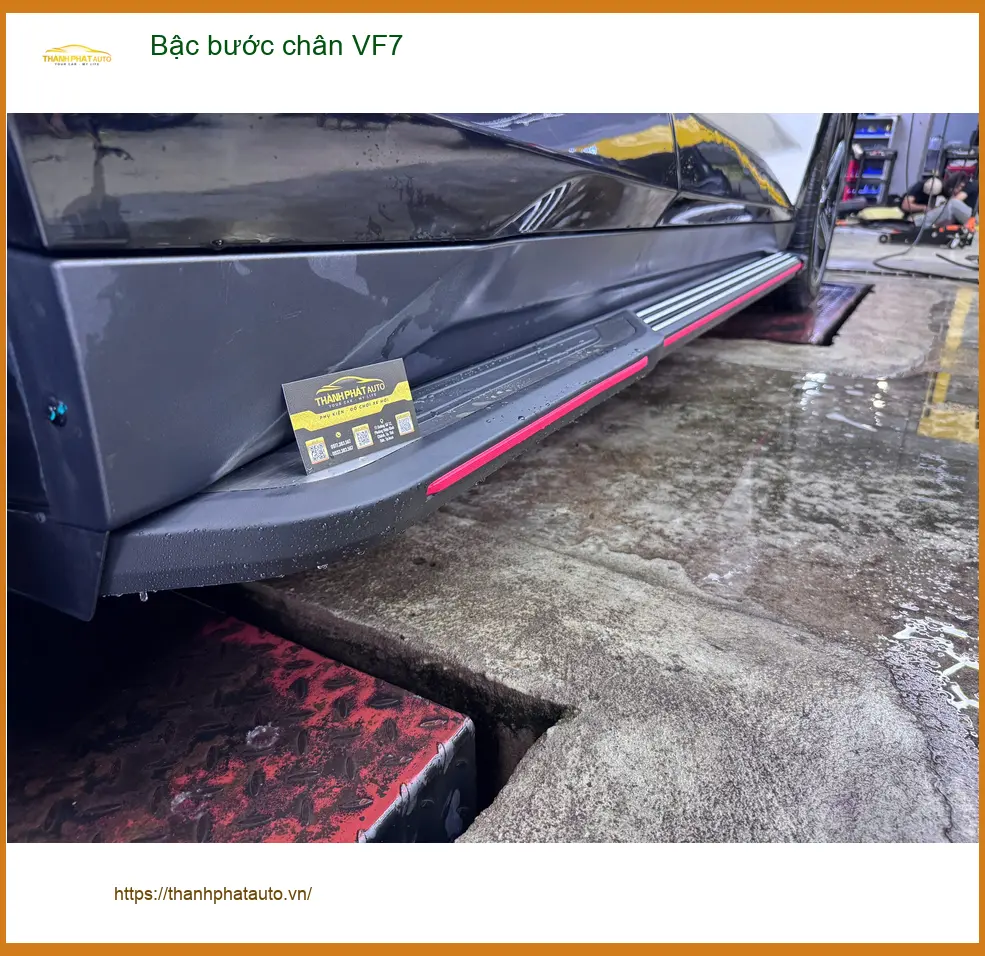 Anh Trọng lắp bậc bước chân VF7 tại Quận 9 cho xe tiện lên xuống ảnh thực tế 2