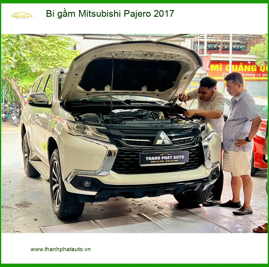 Anh Tùng độ bi gầm Mitsubishi Pajero 2017 tại Thủ Đức vì đèn zin yếu ảnh thực tế 3