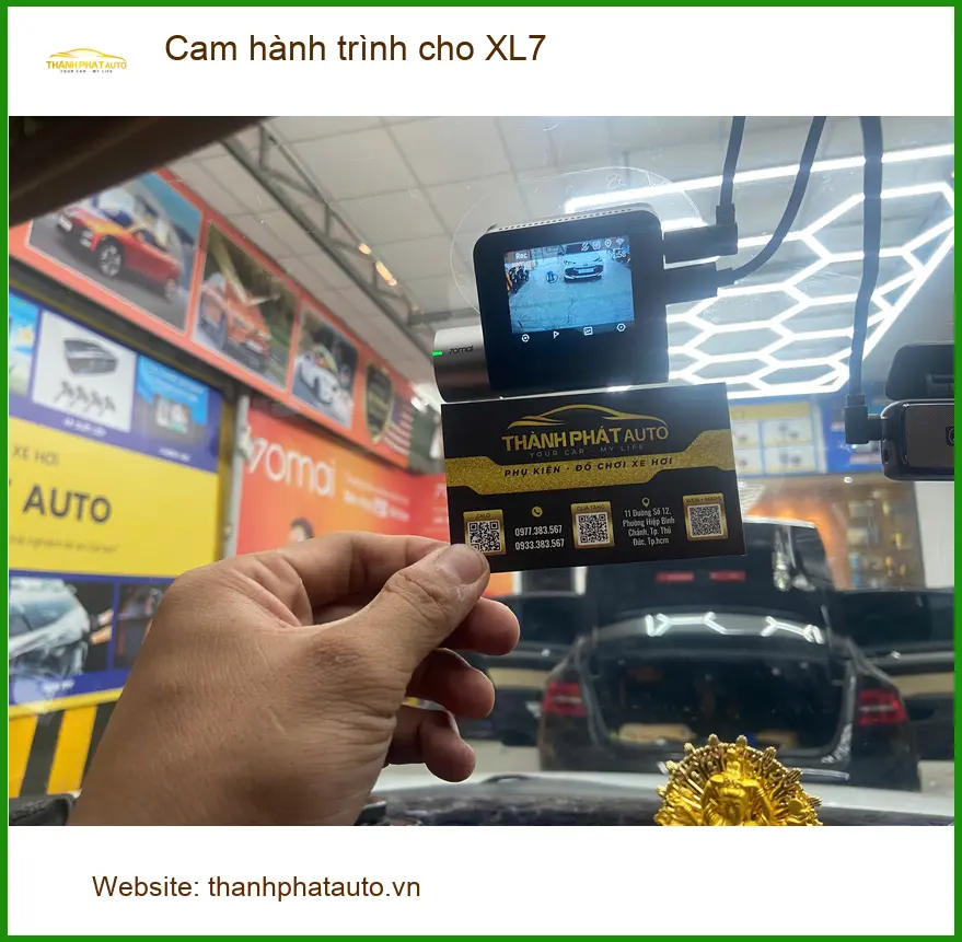 Anh Kiên lắp Cam hành trình cho XL7 tại Quận 12 để an tâm hơn khi lái xe đường dài