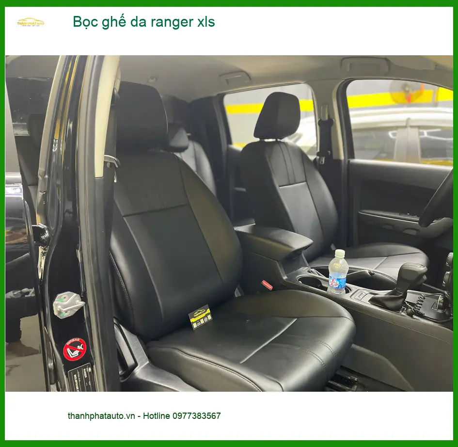 Anh Thắng bọc ghế da Ford Ranger XLS tại Quận 5 vì ghế zin đã xuống cấp ảnh thực tế 2