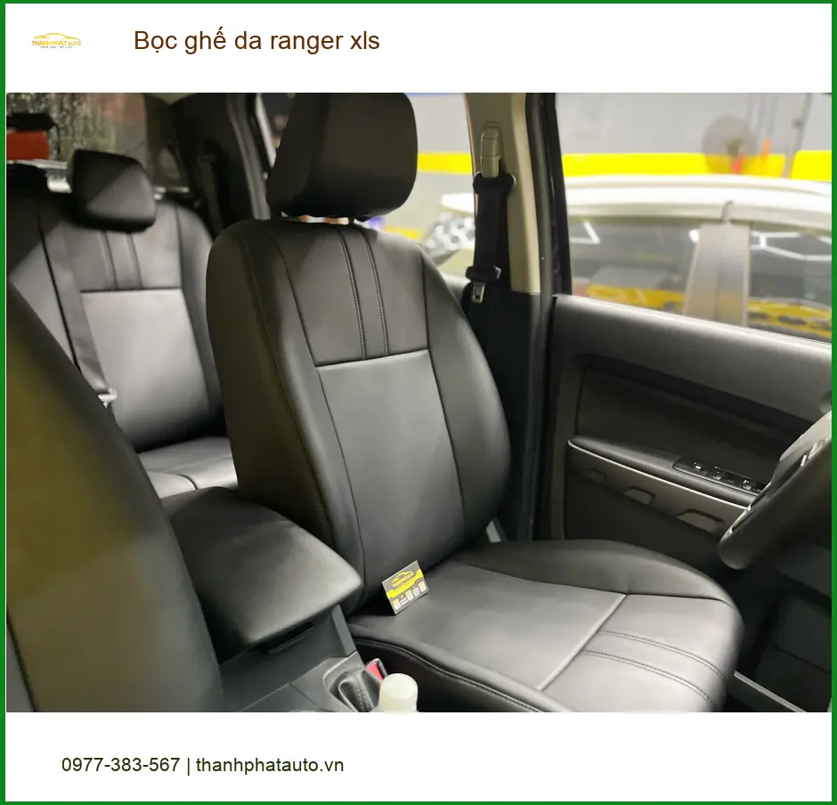 Anh Thắng bọc ghế da Ford Ranger XLS tại Quận 5 vì ghế zin đã xuống cấp ảnh thực tế 3