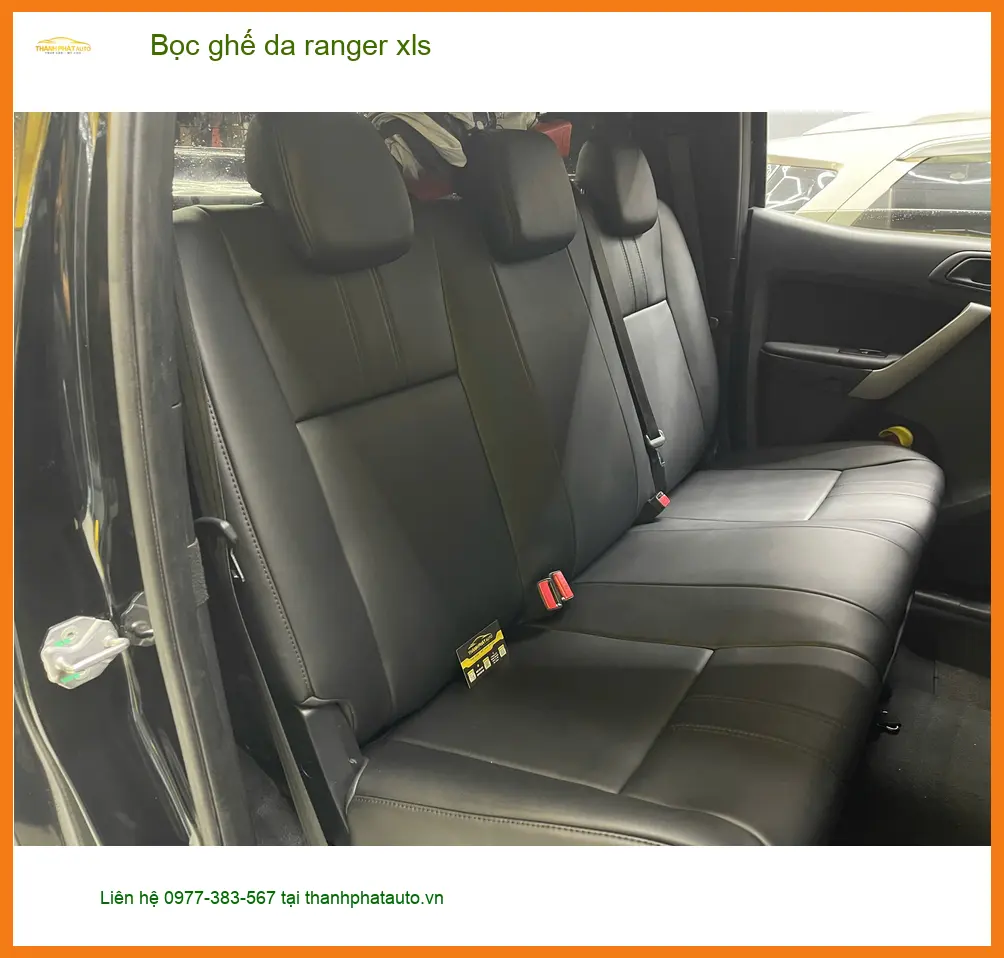 Anh Thắng bọc ghế da Ford Ranger XLS tại Quận 5 vì ghế zin đã xuống cấp ảnh thực tế 5