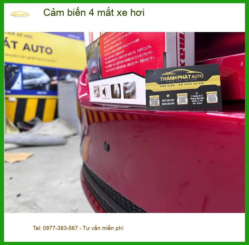 Anh Lâm lắp cảm biến 4 mắt xe hơi Ford Everest tại Bình Chánh để lùi xe an toàn