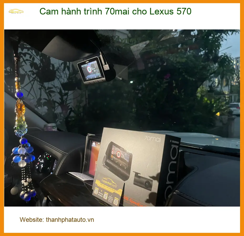 Chú Thái lắp cam hành trình 70mai cho Lexus 570 tại Quận 9 để an tâm khi lái xe ảnh thực tế 2