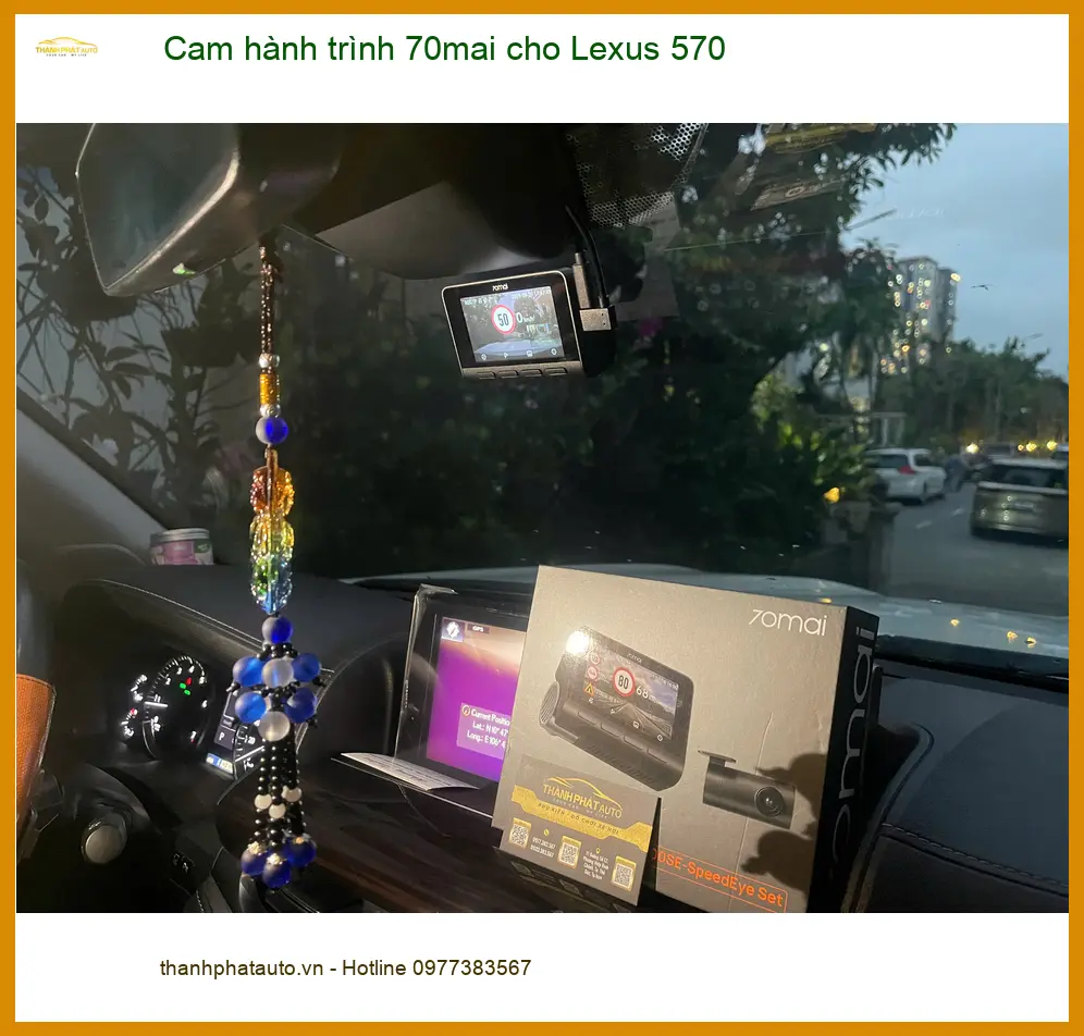 Chú Thái lắp cam hành trình 70mai cho Lexus 570 tại Quận 9 để an tâm khi lái xe ảnh thực tế 4
