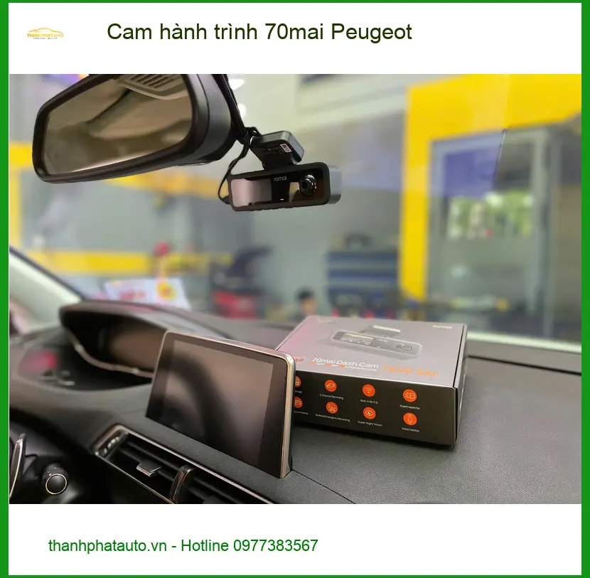 Chú Bình Minh lắp cam hành trình 70mai cho Peugeot 5008 tại Quận 3 để ghi lại hành trình an toàn hơn
