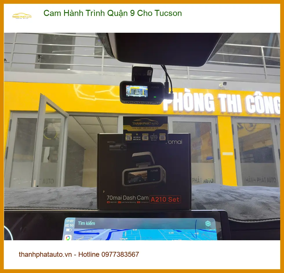 Anh Đức Huy lắp Cam Hành Trình cho Hyundai Tucson tại Quận 9 để an tâm khi di chuyển ảnh thực tế 2