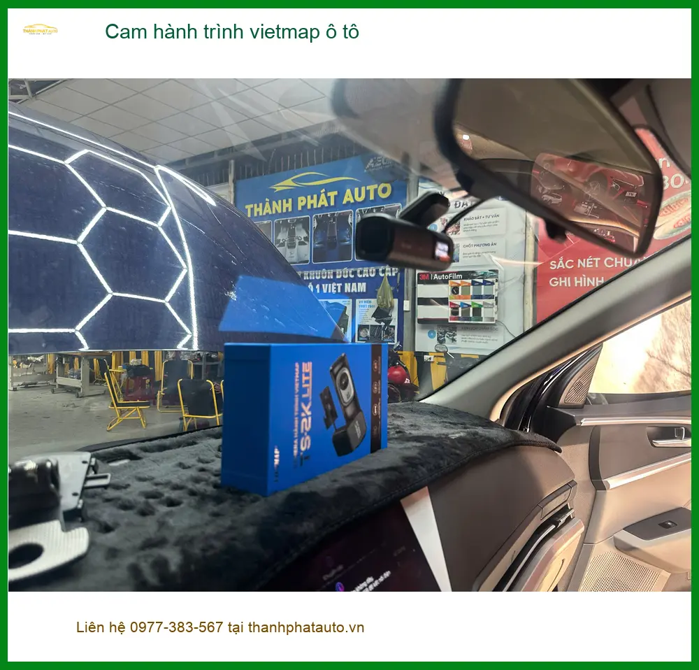 Anh Khải lắp cam hành trình Vietmap Mitsubishi Outlander tại Quận 2 ghi lại mọi khoảnh khắc ảnh thực tế 3