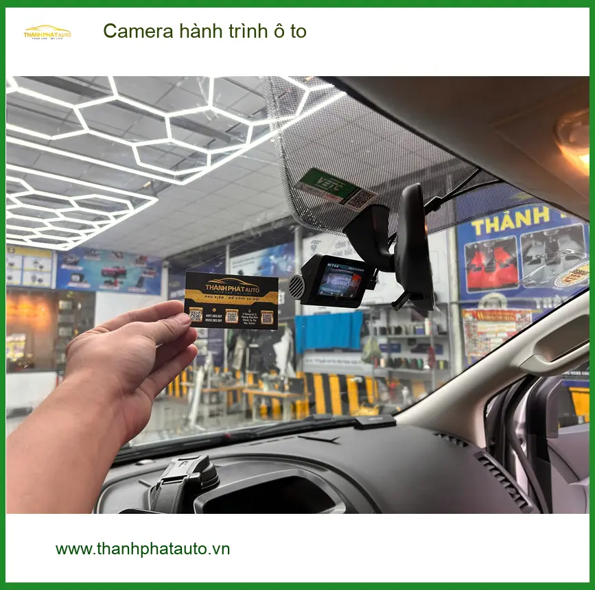 Anh Dũng lắp Camera hành trình ô tô cho Mazda CX-5 tại Bình Chánh