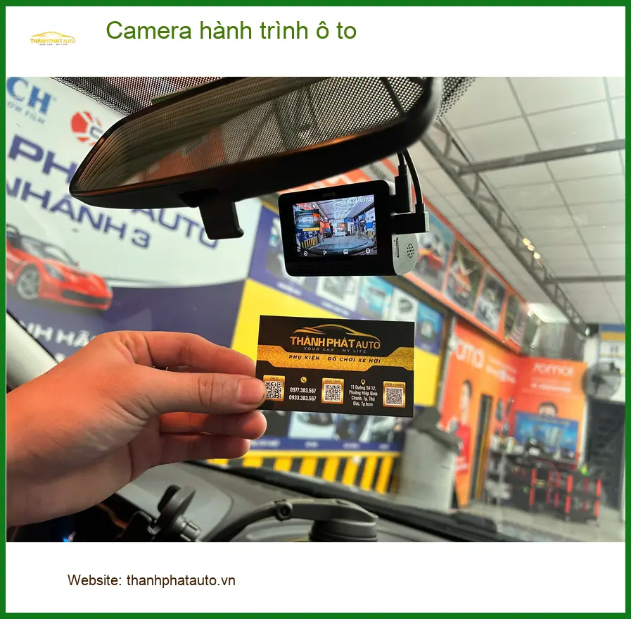 Anh Tùng lắp camera hành trình ô tô Toyota Fortuner tại Quận Tân Phú để ghi lại hành trình
