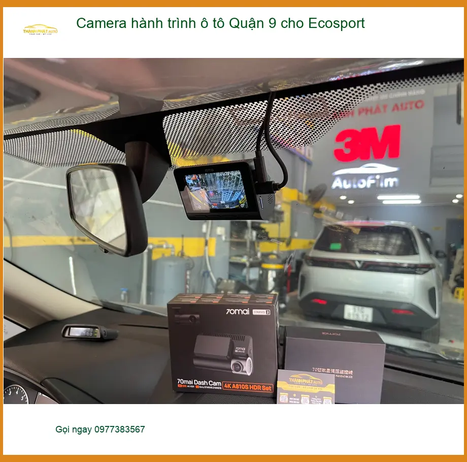 Anh Khang lắp camera hành trình ô tô cho Ecosport tại Quận 9.
