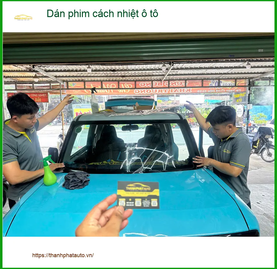 Chị Thanh Trúc dán phim cách nhiệt ô tô cho Kia K3 tại Quận Phú Nhuận vì nắng nóng gay gắt
