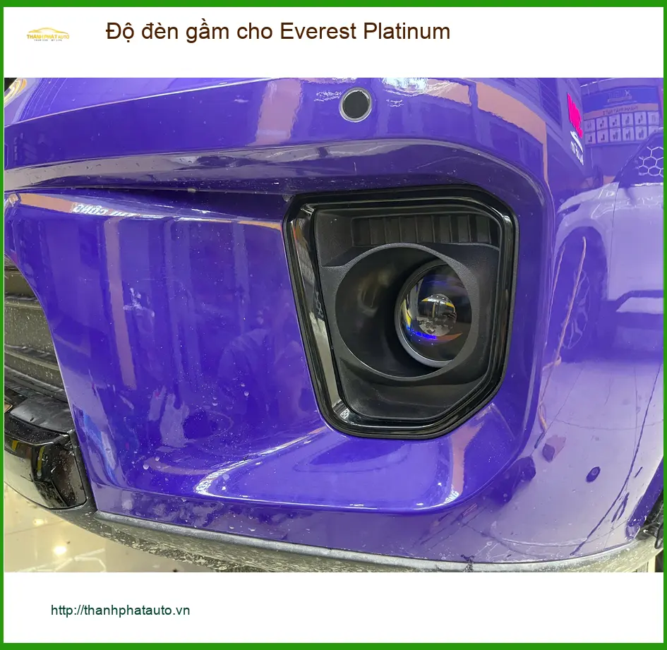 Anh Quang độ đèn gầm Ford Everest Platinum tại Quận 9 để cải thiện tầm nhìn ảnh thực tế 3