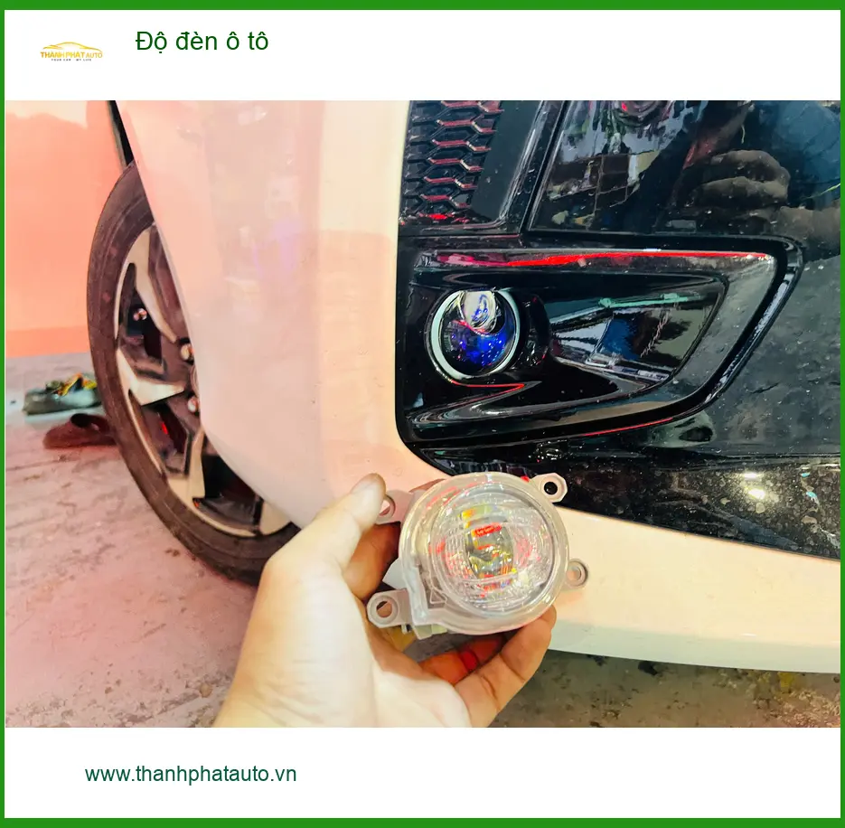 Anh Khang độ đèn ô tô Hyundai Accent Quận 4 để cải thiện tầm nhìn