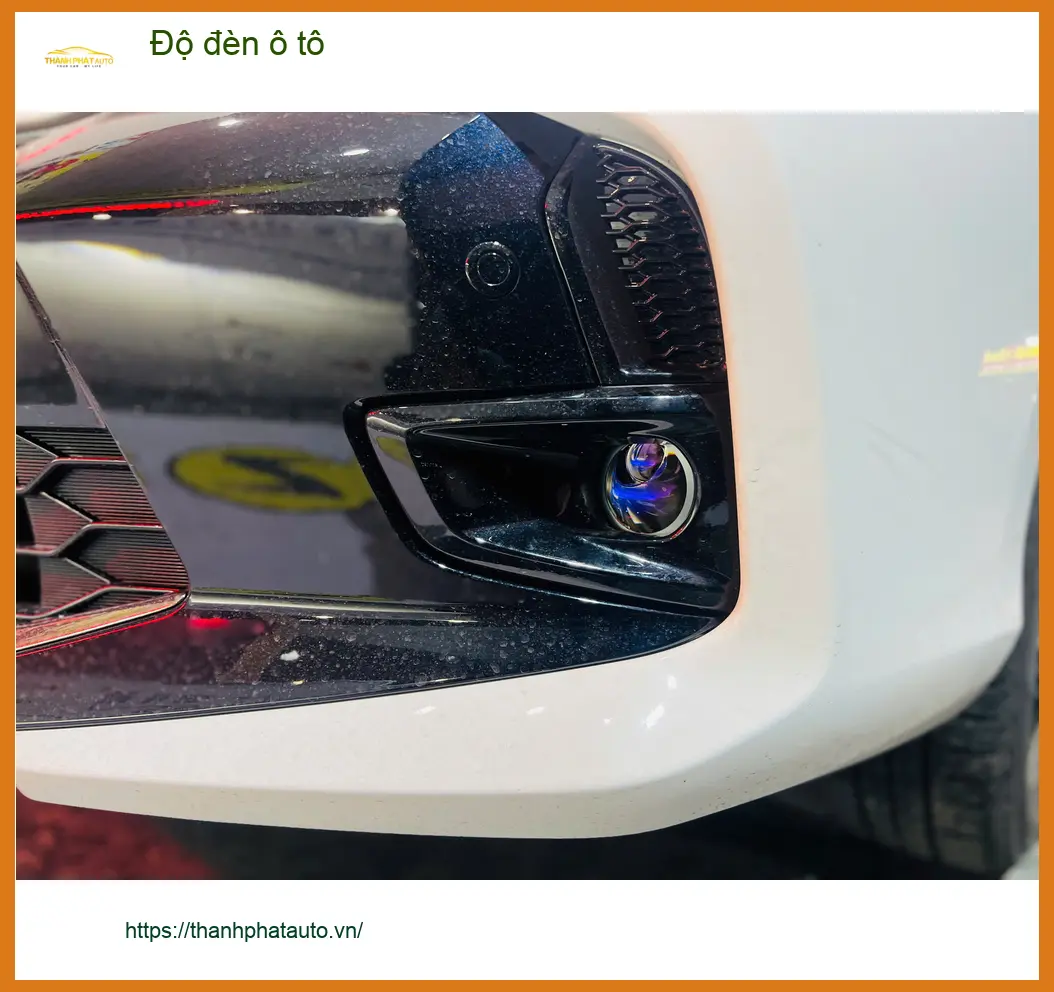 Anh Khang độ đèn ô tô Hyundai Accent Quận 4 để cải thiện tầm nhìn ảnh thực tế 2