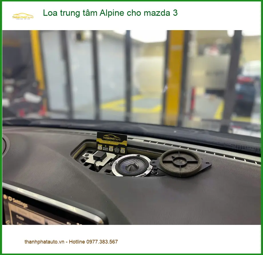 Anh Khang lắp loa trung tâm Alpine cho Mazda 3 tại Quận Bình Tân ảnh thực tế 2