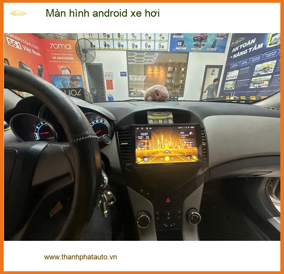 Chị Hằng lắp Màn hình android xe hơi cho Toyota Vios tại Quận Tân Phú