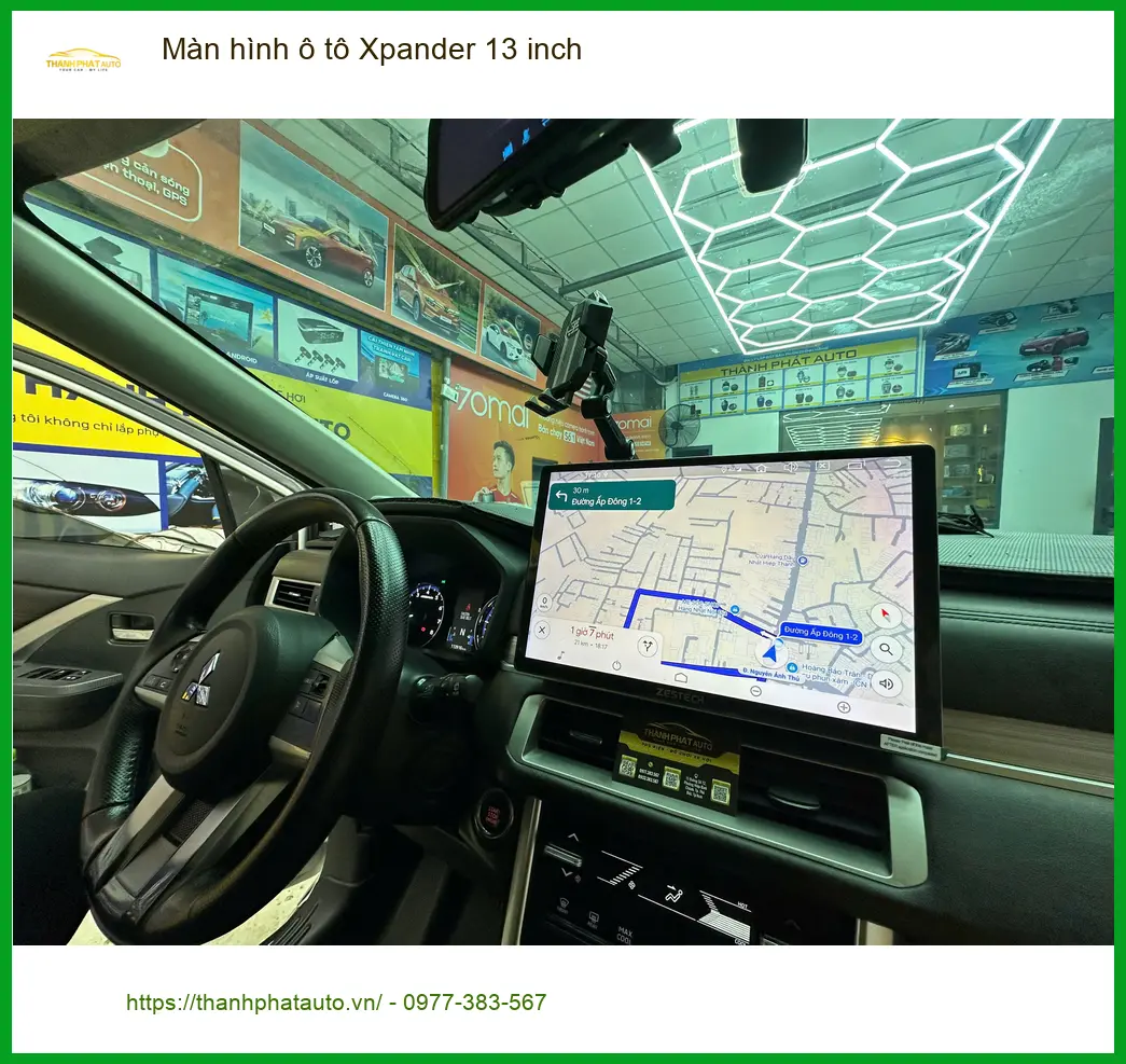 Anh Đạt nâng cấp màn hình ô tô Xpander 13 inch ở Quận 1 muốn có nhiều tính năng hơn. ảnh thực tế 2
