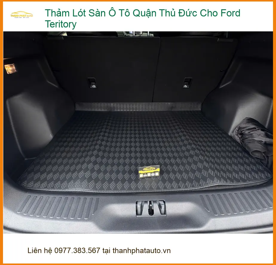 Anh Minh thay thảm lót sàn ô tô Ford Teritory tại Quận Thủ Đức vì thảm cũ khó vệ sinh ảnh thực tế 3
