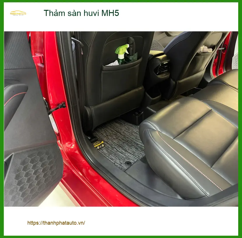 Chị Yến thay thảm sàn Huvi MH5 cho Honda CR-V ở Bình Thạnh, muốn dễ vệ sinh. ảnh thực tế 3