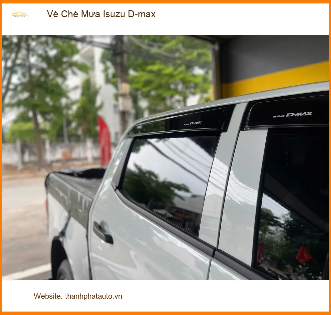 Chú Phong lắp vè che mưa Isuzu D-max ở Gò Vấp tránh nước tạt vào cabin